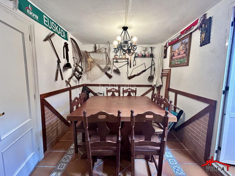 Foto e83215bd-8184-4851-b384-fb63cc35f3f2. Casa adossada amb calefacció aparcament a Zona Playa Laredo