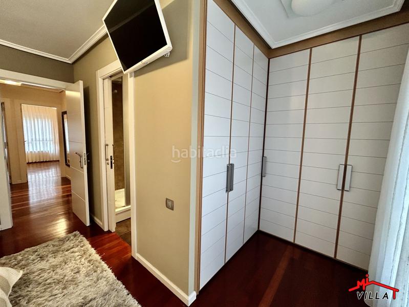 Foto 46a93704-dd99-4e47-96bc-4a6f18f6636c. Chalet  en venta en playa, 3 dormitorios. en Laredo