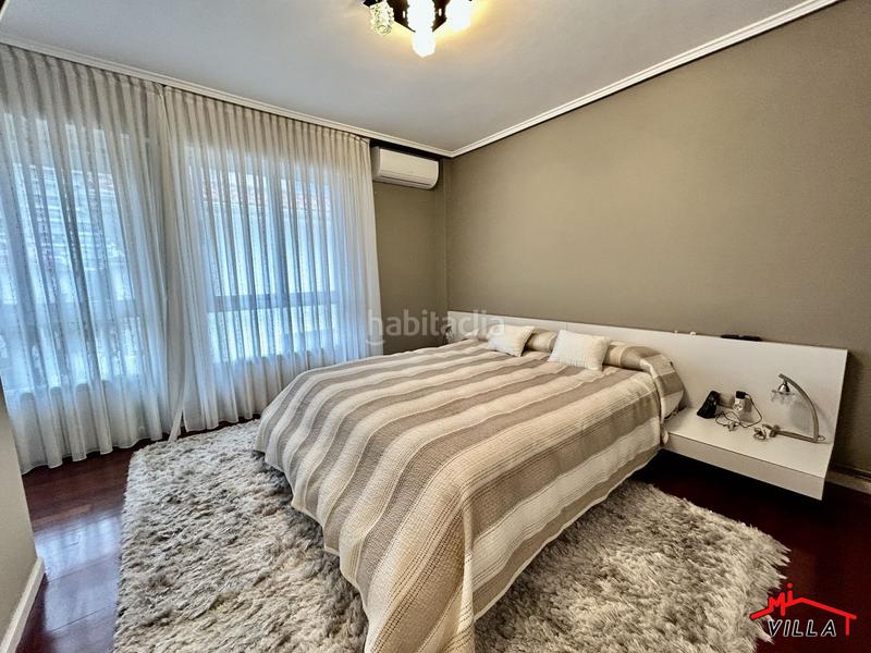 Foto a35e4539-137d-42d1-8b06-613becd868fe. Chalet  en venta en playa, 3 dormitorios. en Laredo
