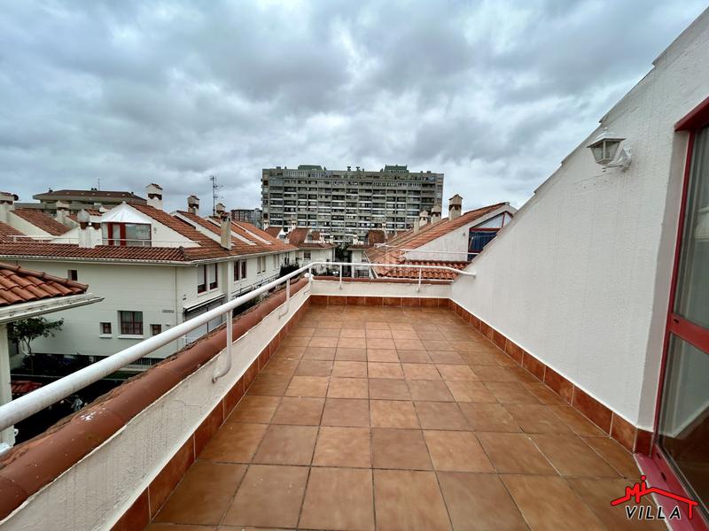 Foto eabaf104-5fce-467e-b14a-8b2b7d78a191. Chalet  en venta en playa, 3 dormitorios. en Laredo