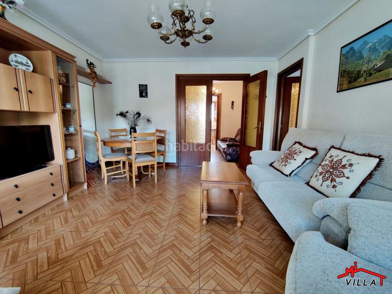 Foto 6263e06f-1a0c-430f-b700-b684cd5046a5. Pis amb aparcament a Zona Playa Laredo