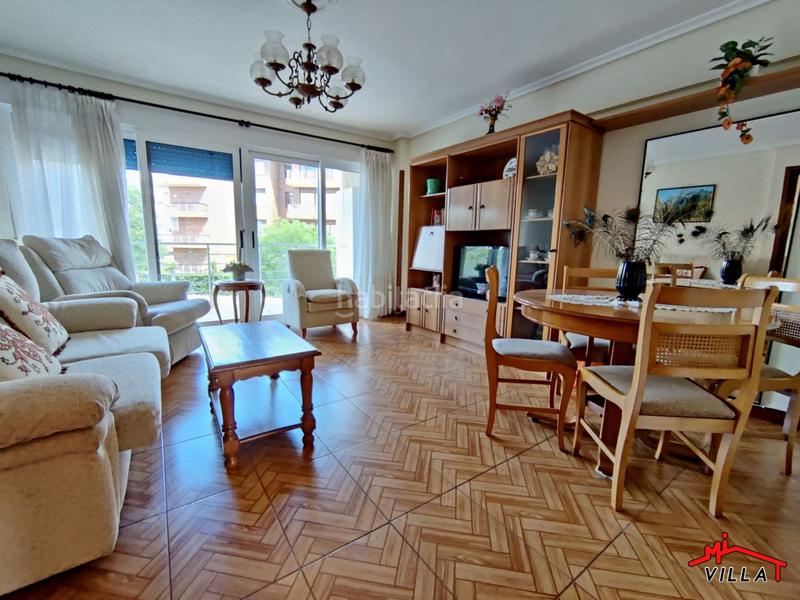 Foto c75b7c35-e427-46bf-a695-5d19b6624a1a. Pis amb aparcament a Zona Playa Laredo