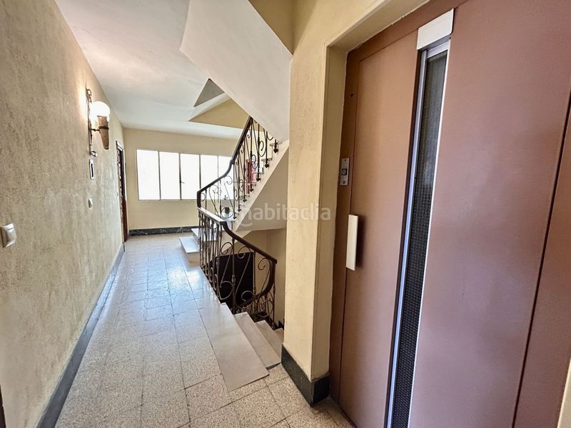 Foto cd533cc8-9cfb-4397-939d-5149b7c70751. Pis amb calefacció a Carlos V Laredo