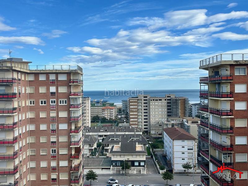 Foto 5635d511-61b6-4f03-aebf-60ca7c3cbcb4. Pis amb calefacció a Zona Playa Laredo