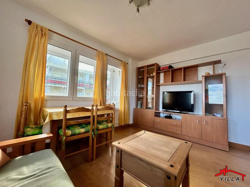 Foto 8a6a4c52-1c9f-4c6b-8186-6bd8ce8cfceb. Pis amb calefacció a Zona Playa Laredo