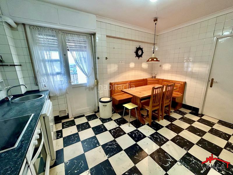 Foto 33fc6cc8-6dae-4c69-9fa3-625845bee5b3. Piso  en venta en Centro, 3 dormitorios. en Centro Laredo