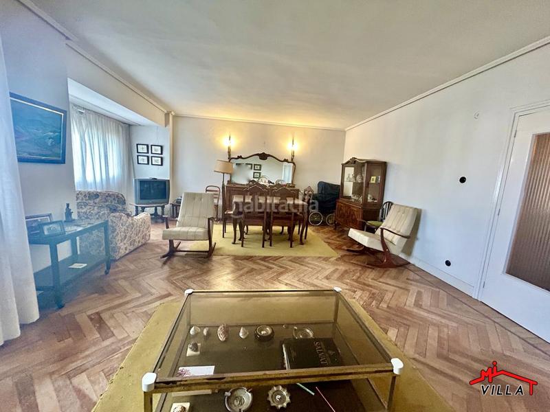 Foto 495a2f68-b5f1-4da7-b8aa-26bfcf6e3a01. Piso  en venta en Centro, 3 dormitorios. en Centro Laredo