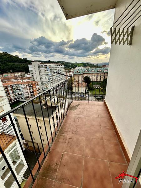 Foto 89ed2e9d-7058-4bc0-9b41-9ddd9055042f. Piso  en venta en Centro, 3 dormitorios. en Centro Laredo