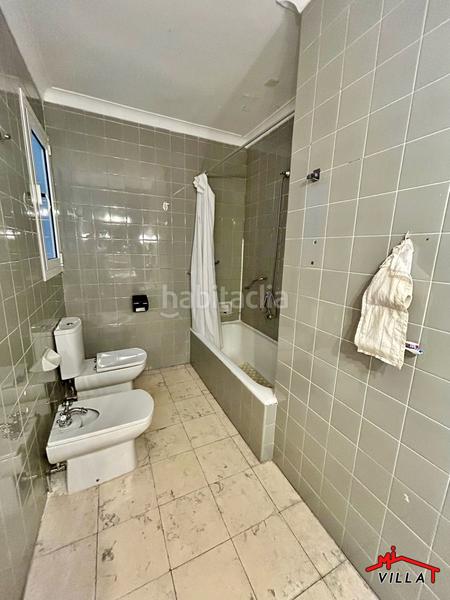 Foto c0140505-ede7-4d78-8c79-32a05ba7b844. Piso  en venta en Centro, 3 dormitorios. en Centro Laredo