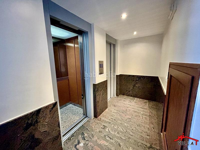 Foto e0e25bba-052c-491a-9af8-dbe07edd3a37. Piso  en venta en Centro, 3 dormitorios. en Centro Laredo