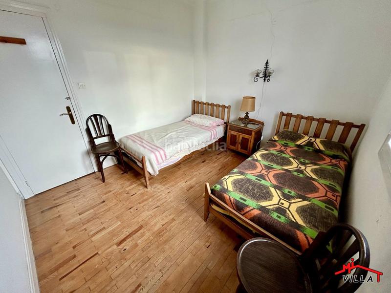 Foto f990f542-3737-4444-9264-31a7f4facc3f. Piso  en venta en Centro, 3 dormitorios. en Centro Laredo