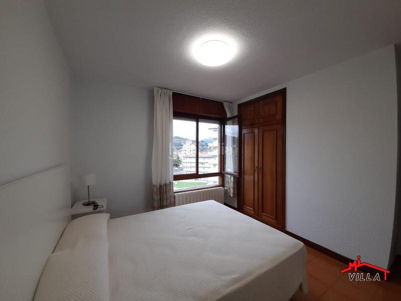 Foto 48403201-50aa-4728-bbd1-370a70f1cfda. Rent flat with heating parking in Zona Playa Laredo