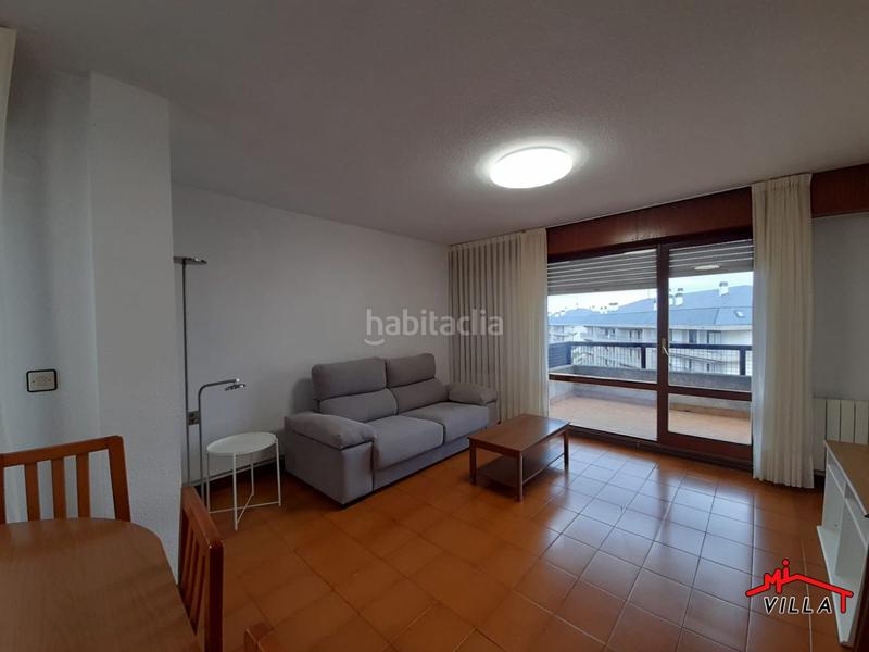 Foto 5f8fee59-b4bd-4569-b393-b64a7e4755a1. Rent flat with heating parking in Zona Playa Laredo