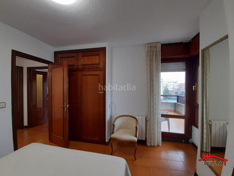 Foto 6349b42c-c4a9-46df-b050-535a8ae98702. Rent flat with heating parking in Zona Playa Laredo