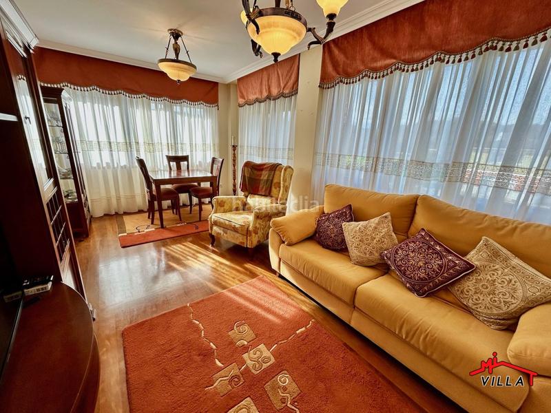 Foto 6751ba25-2a65-4d0d-86b4-989f6ddf7e92. Maison jumelée avec chauffage parking dans Solórzano