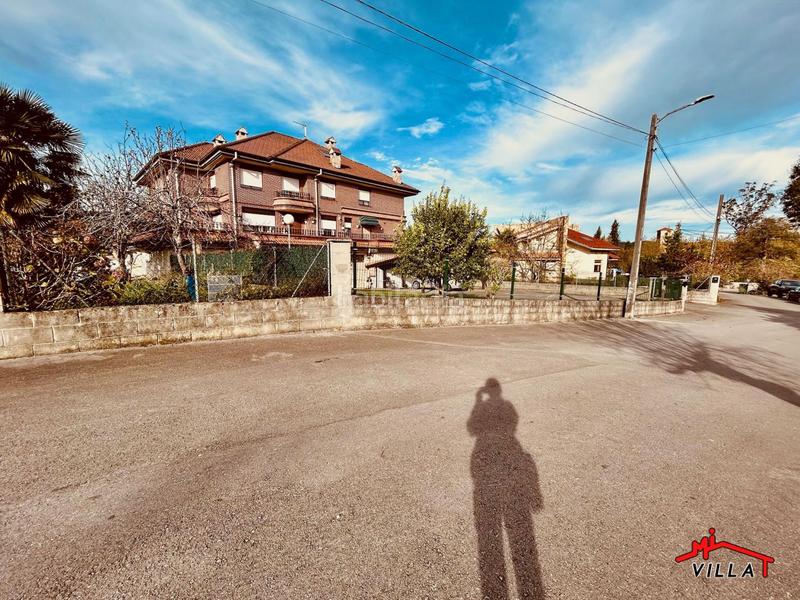 Foto f83261cd-6582-49fa-9104-4b0d09c8fb16. Maison jumelée avec chauffage parking dans Solórzano