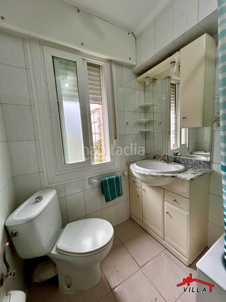 Foto 19e44121-c933-473c-8fed-7b9d837c32c0. Pis amb aparcament a Zona Playa Laredo