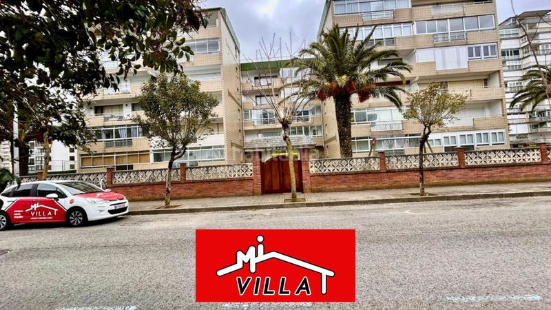 Foto ab62e270-5c00-44c2-b83a-d9f73ea8c303. Pis amb aparcament a Zona Playa Laredo