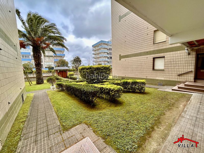 Foto b57df032-41b8-4e20-817b-434bd5f02dc8. Pis amb aparcament a Zona Playa Laredo