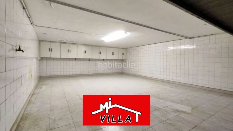 Foto ab42a382-a99d-4b8e-ab14-629604e59ee9. Aparcament cotxe a Zona Playa Laredo