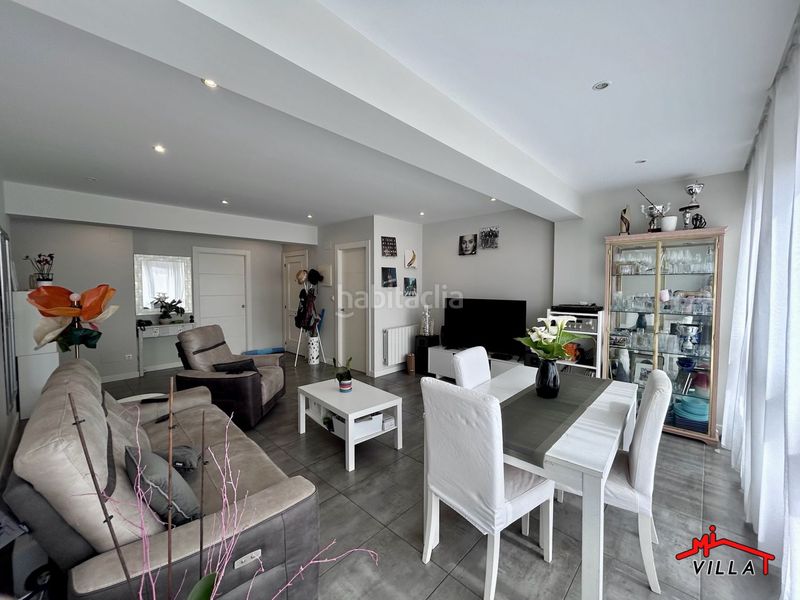 Foto 2a7ccca9-c311-4018-8363-b6ed19d03870. Pis amb calefacció aparcament a Centro Laredo