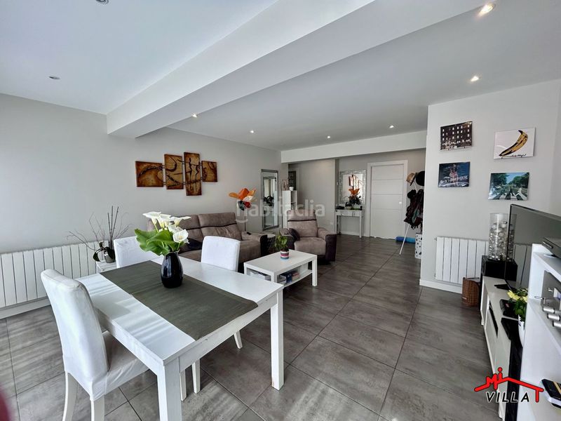 Foto 39552098-36fd-4992-b24b-2fb570fa25cf. Pis amb calefacció aparcament a Centro Laredo