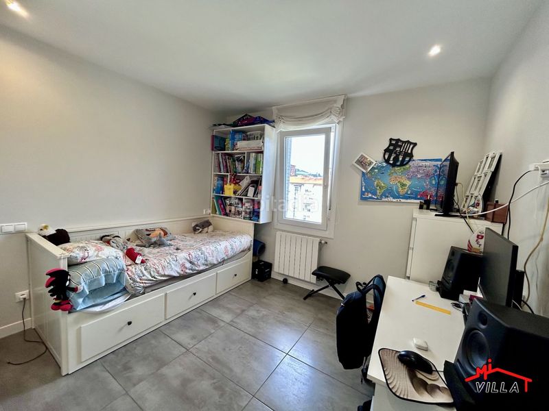 Foto b8c769ca-65e5-41d2-850a-bbb717353edf. Pis amb calefacció aparcament a Centro Laredo