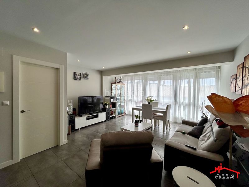 Foto e3c58120-575e-4cea-a442-65b3ae77ef70. Pis amb calefacció aparcament a Centro Laredo