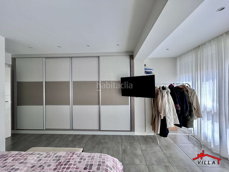 Foto ebfc1b0a-f4c6-4f75-bb80-b072e98bb13b. Pis amb calefacció aparcament a Centro Laredo