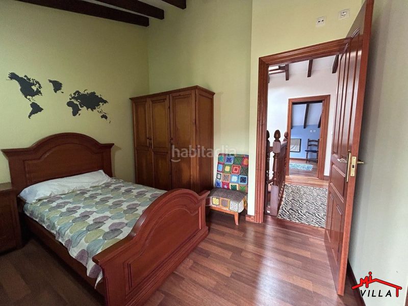 Foto 2a200bb4-e8e1-44d0-908f-acaa0c35414e. Casa adossada a Rasines