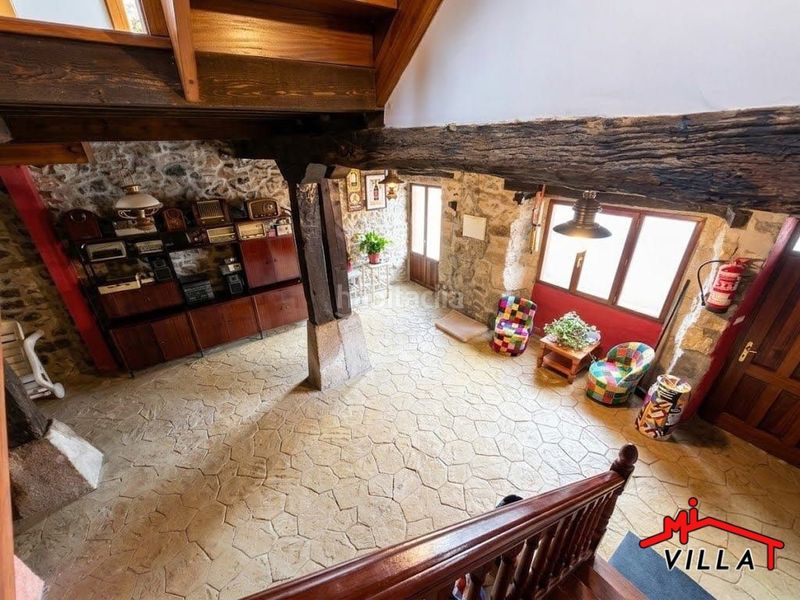 Foto 8e261e15-3eb5-4e89-9506-29b777ae56f4. Casa adossada a Rasines