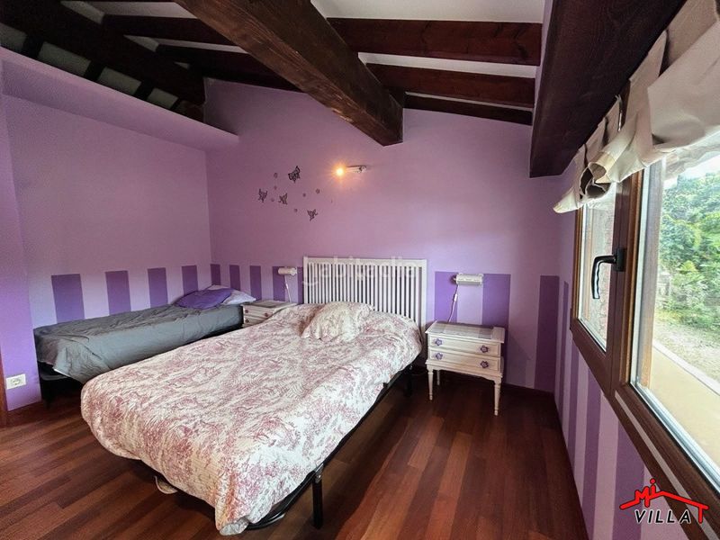 Foto d271e33c-d566-4cd0-aff5-2f493ffafc3e. Casa adossada a Rasines