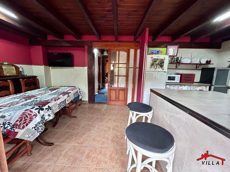 Foto da1cfc34-21e6-470c-a234-c25ea145ffec. Casa adossada a Rasines