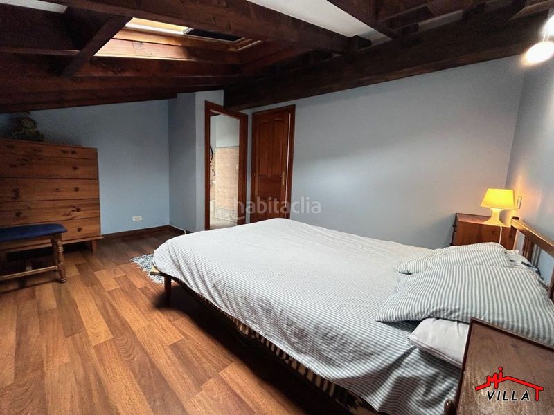 Foto e050be81-c89b-42ea-bfdc-d7cc77ebd15b. Casa adossada a Rasines