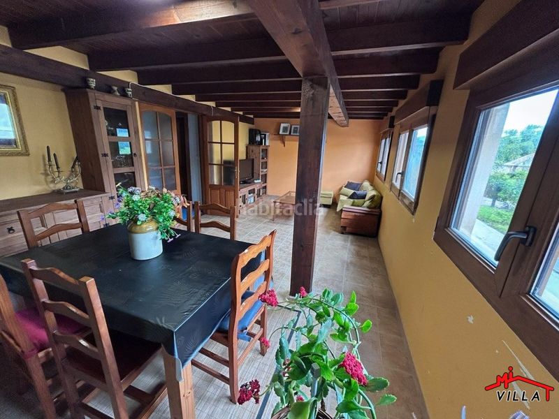 Foto fe2e433a-f11e-4ac0-9142-691d963892f2. Casa adossada a Rasines