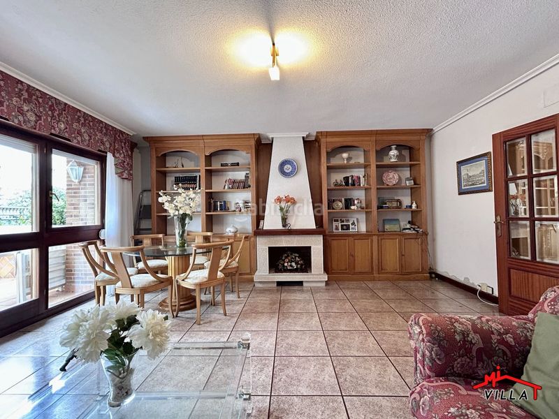Foto 0e8a607c-9a55-4f15-8505-725075847178. Casa adossada amb calefacció aparcament a Zona Playa Laredo