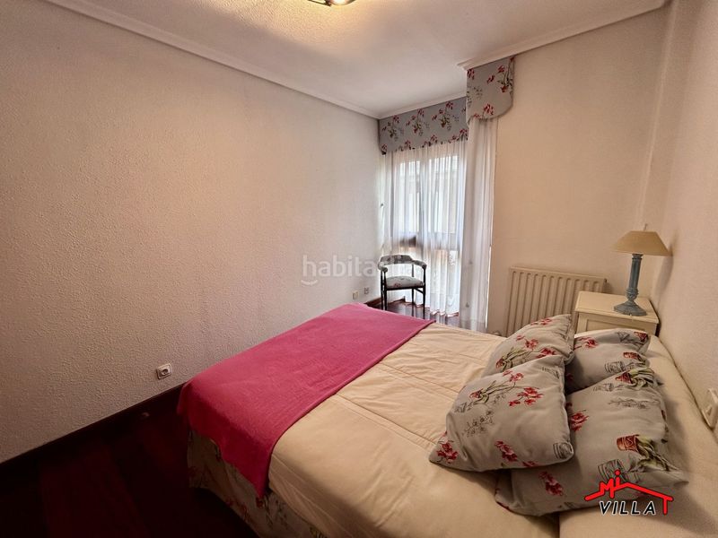 Foto 59227d22-4850-4815-b32e-adb5591b72f9. Casa adossada amb calefacció aparcament a Zona Playa Laredo