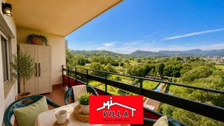 Appartement à Zona Playa. Piso en venta en carlos v, 2 dormitorios.