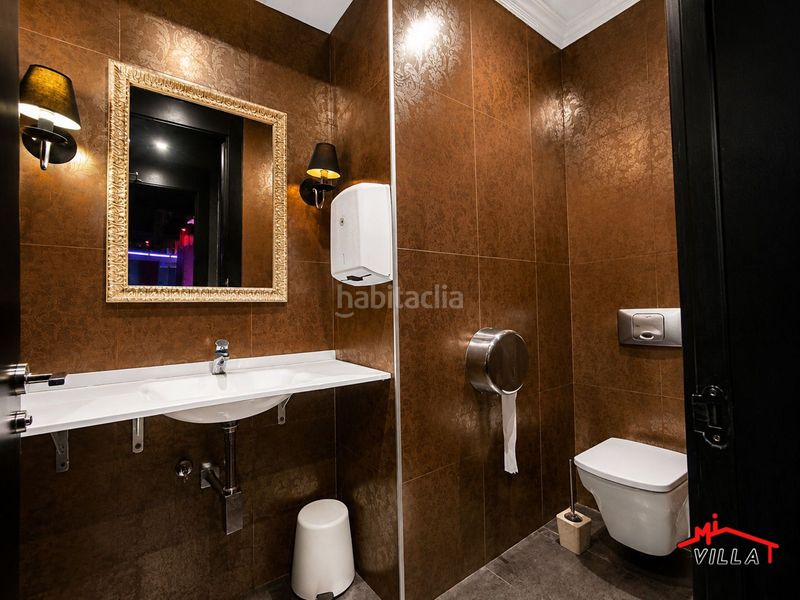Foto f1f4290e-74a0-47ab-a037-c20ee69550bc. Local comercial a Colindres