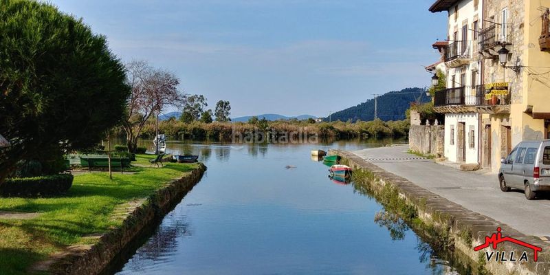 Foto 4b27d576-d3fd-48b5-9c62-8bd5c454b73a. Pis amb calefacció aparcament a Limpias