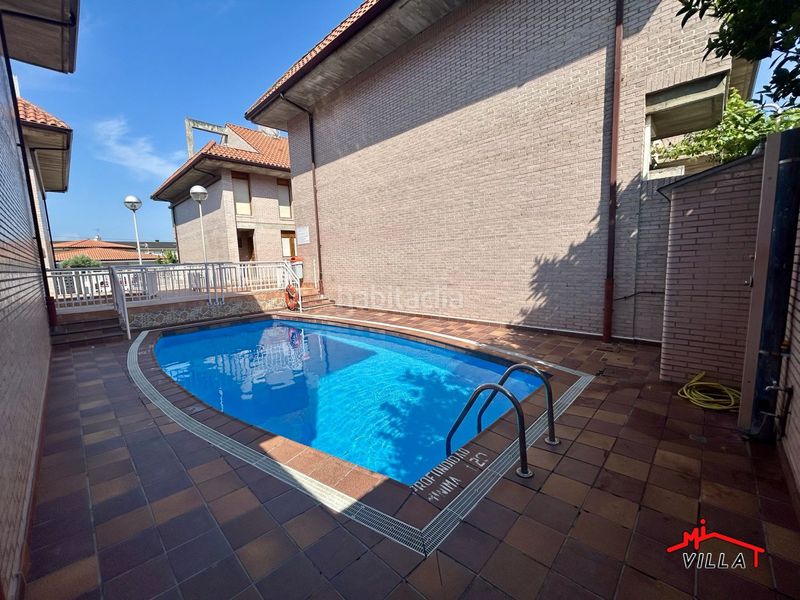 Foto b9d8c182-cdf5-4785-bb33-b513585118ab. Dúplex amb aparcament a Zona Playa Laredo