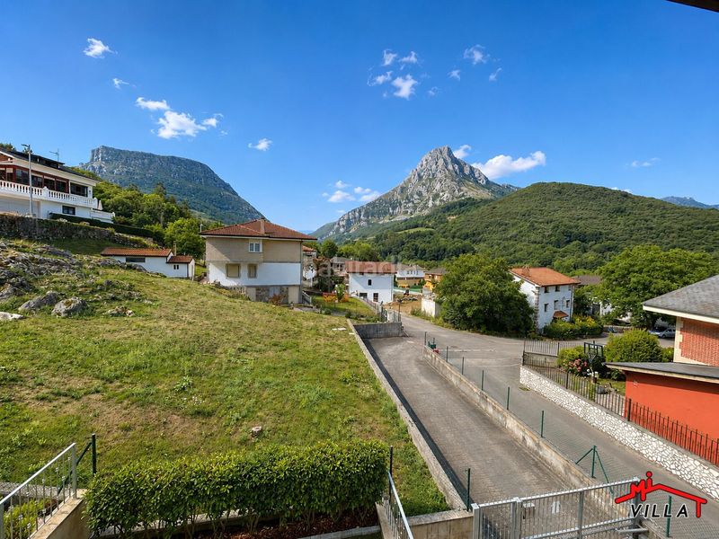 Foto c4b05f61-1776-465c-ac11-8135dd4f0e28. Chalet  individual en venta , 4 dormitorios. en Ramales de la Victoria