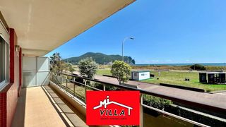 Pis a El Puntal. Piso en venta en playa, 4 dormitorios.