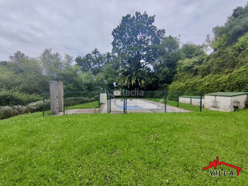 Foto bcd8253d-7848-44e2-8613-78d9421e85a5. Xalet amb calefacció piscina a El Callejo - La Pesquera - La Arenosa Laredo