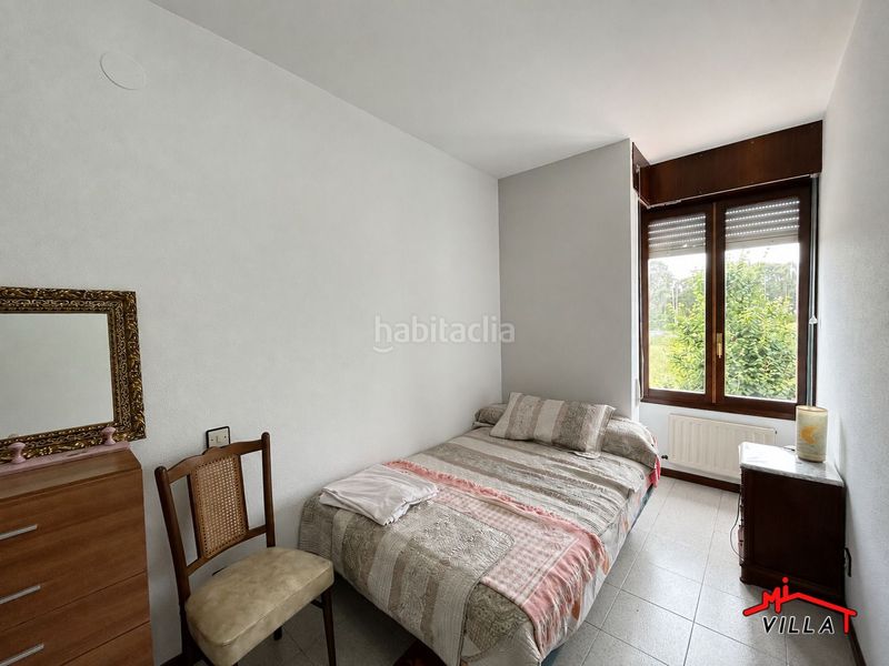 Foto a5484be1-bab2-47a8-bc39-48f40d0f5b17. Casa adossada amb calefacció aparcament a Zona Playa Laredo