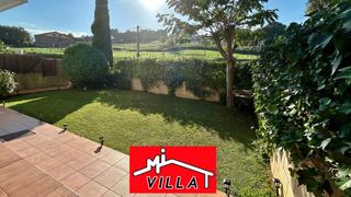 Maison jumelée à Rasines. Adosado en venta en rasines, 3 dormitorios.