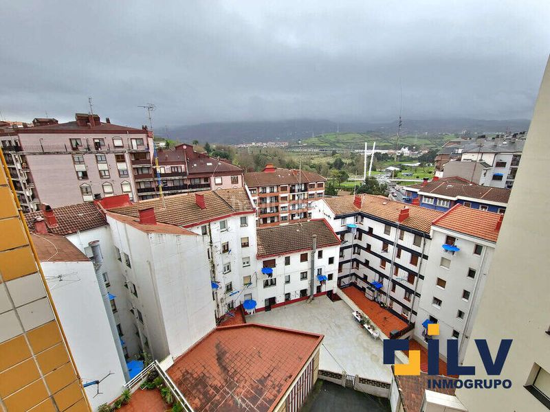 Foto 5a345ea3-c5e4-43f2-9d0d-3f008fb844e8. Etagenwohnung mit heizung in Kabiezes Santurtzi