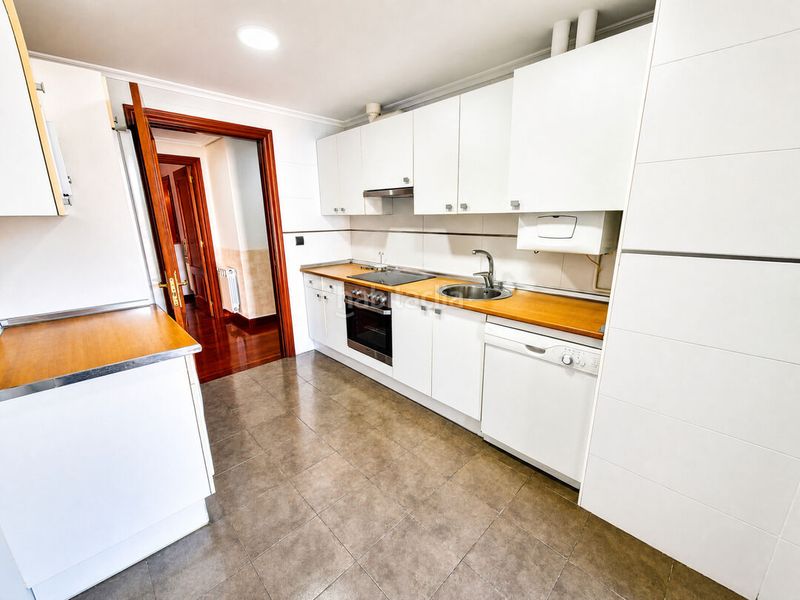 Foto ce707e6c-92ac-4dd3-bf17-13578486b2ac. Piso en Mamariga Santurtzi