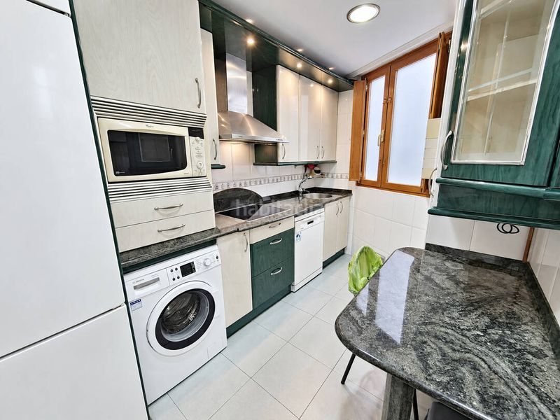 Foto 78bc4693-8471-402a-90f8-931cc0218034. Duplex avec chauffage parking dans Kabiezes Santurtzi