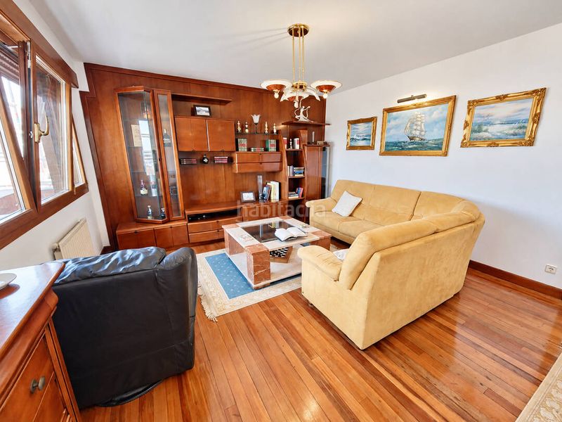 Foto b14a40d7-adf0-4b76-ad97-0ad63b1c46a2. Duplex avec chauffage parking dans Kabiezes Santurtzi